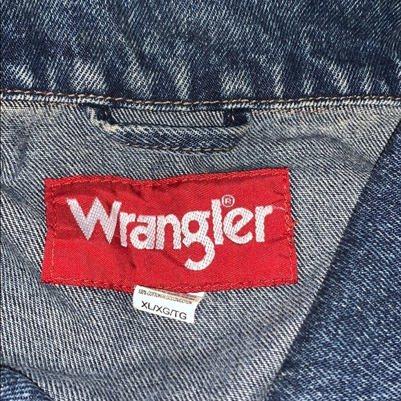 Women’s wrangler jean jacket - Picture 3 of 3